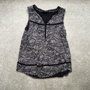Lucky Brand Black and Gray Floral Blouse